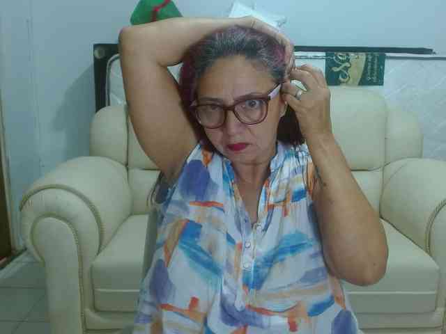 LorenaTits webcam