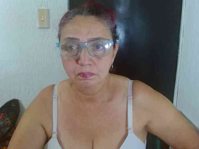 LorenaTits webcam