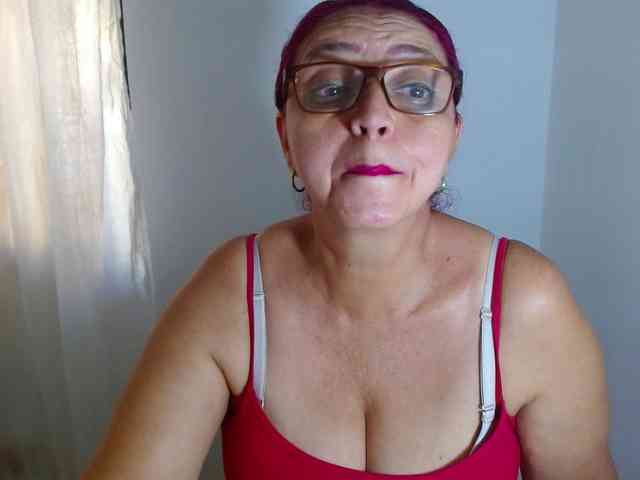 LorenaTits webcam