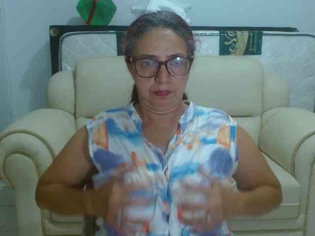 LorenaTits webcam