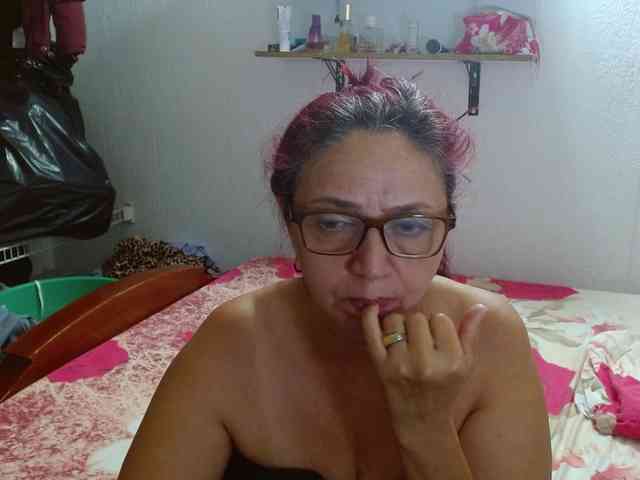 LorenaTits webcam