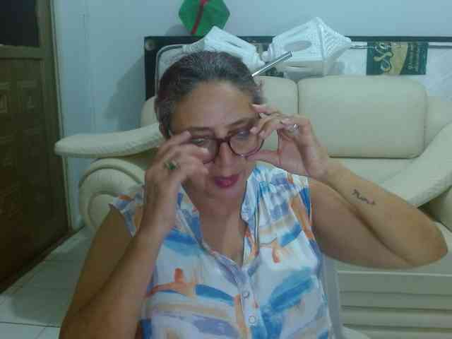 LorenaTits webcam