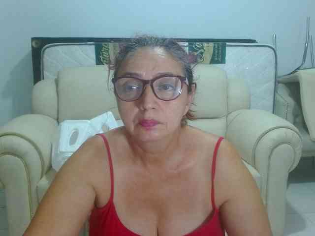 LorenaTits webcam