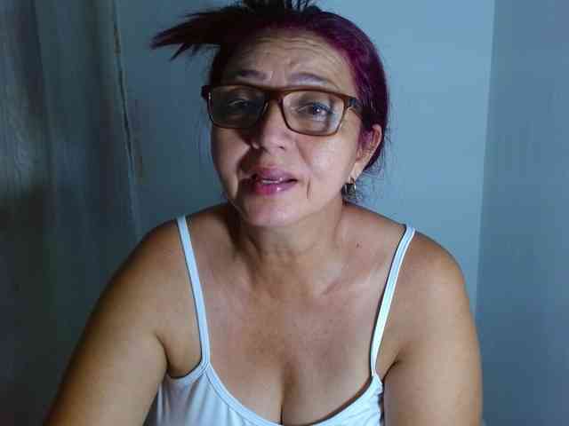 LorenaTits webcam