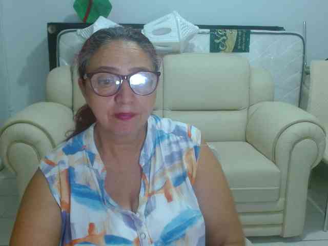 LorenaTits webcam