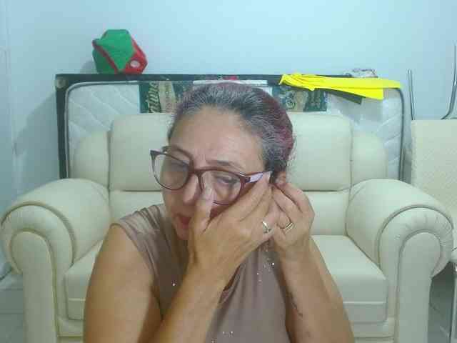LorenaTits webcam