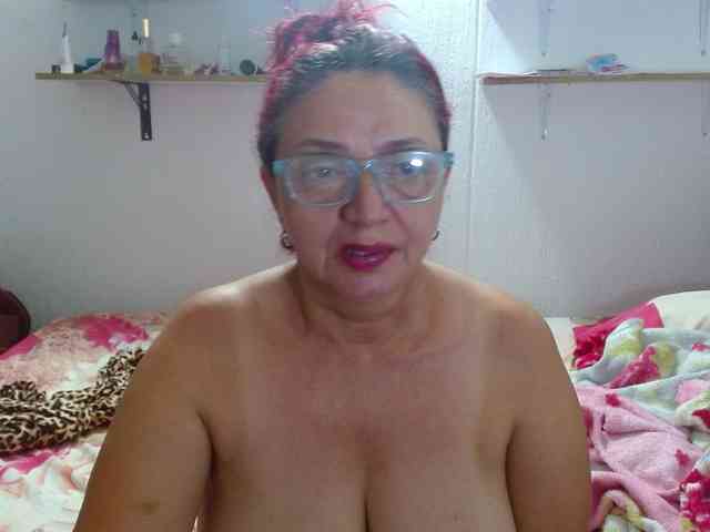 LorenaTits webcam
