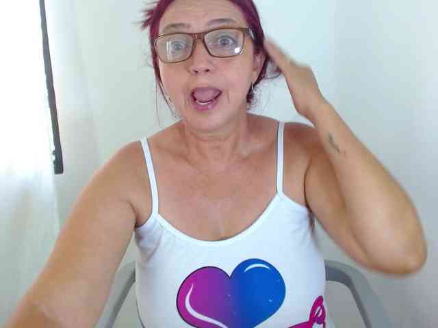 LorenaTits webcam