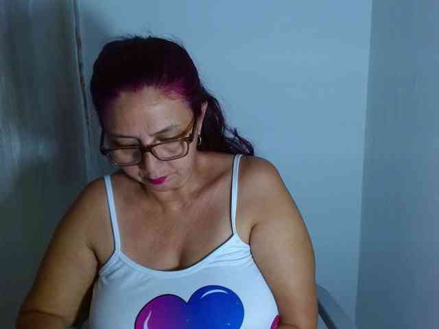 LorenaTits webcam