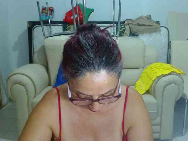 LorenaTits webcam