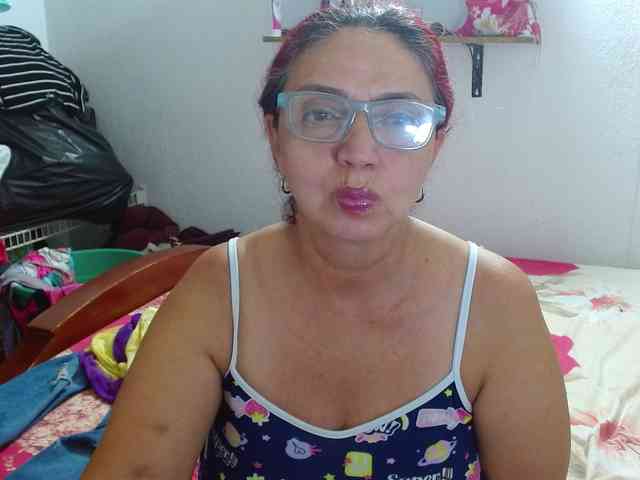 LorenaTits webcam