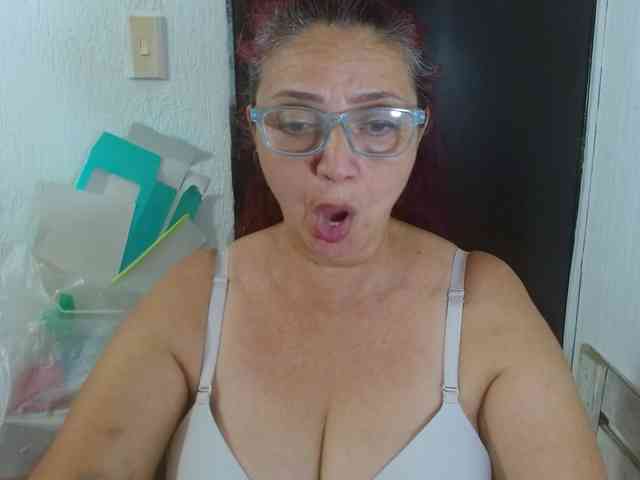 LorenaTits webcam