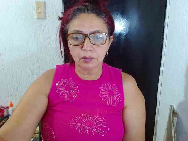LorenaTits webcam