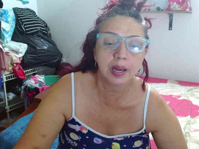 LorenaTits webcam