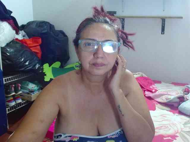 LorenaTits webcam