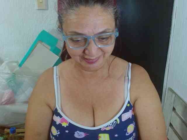 LorenaTits webcam