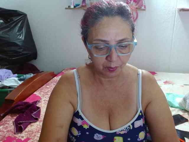 LorenaTits webcam