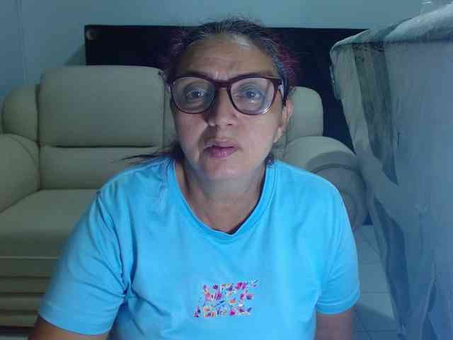 LorenaTits webcam