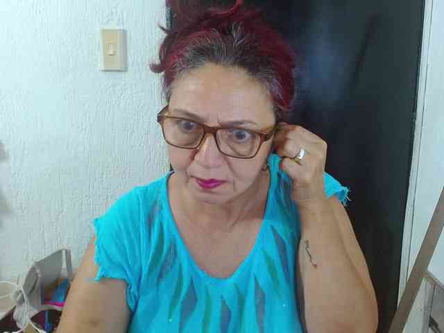 LorenaTits webcam
