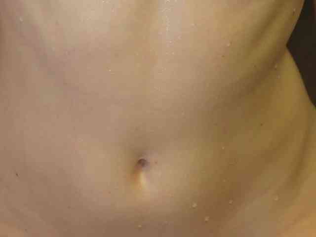 Nikki-Gia webcam