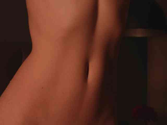 Nikki-Gia webcam