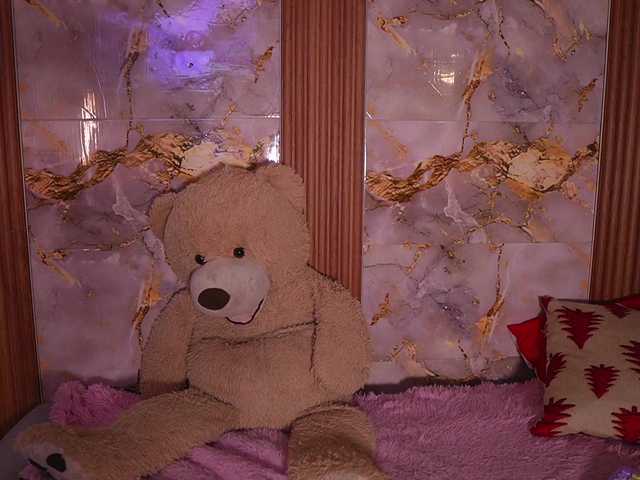 zoeyfox's BongaCams show and profile