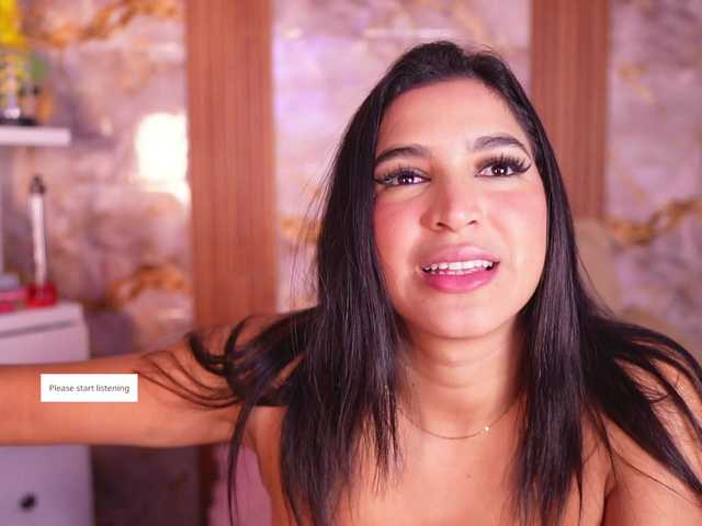 zoeyfox's BongaCams show and profile