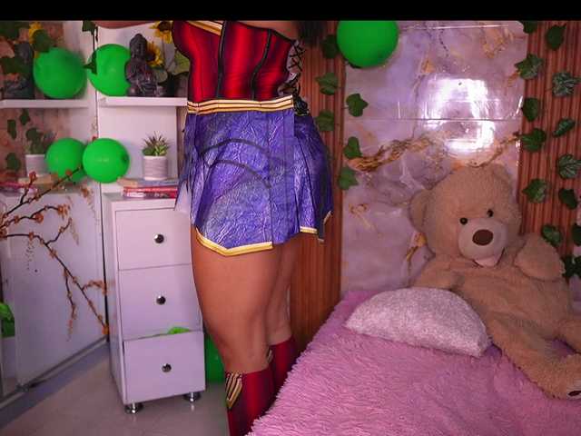 le modèle zoeyfox est en webcam porno dans un show sur le site bongacams, il possède les tags suivants: Latino/Hispanic,Brunette,Shaved