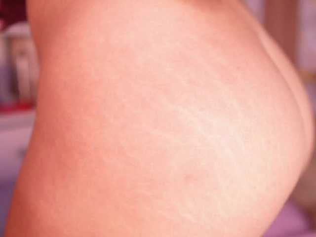 zoeyfox's BongaCams show and profile