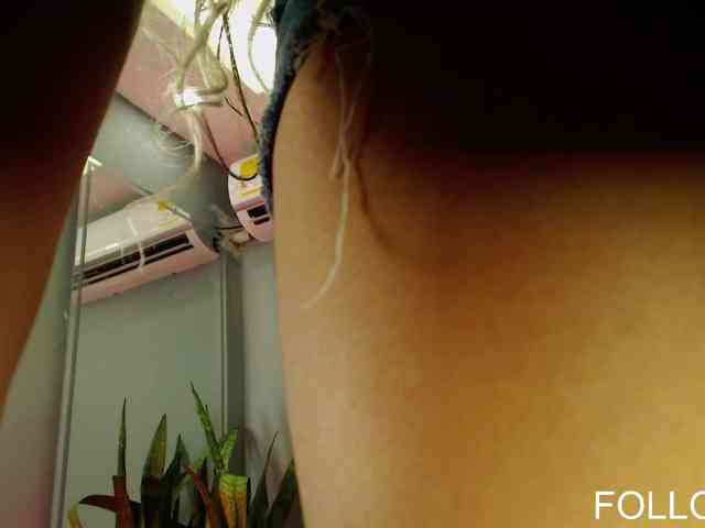 zoeyfox webcam