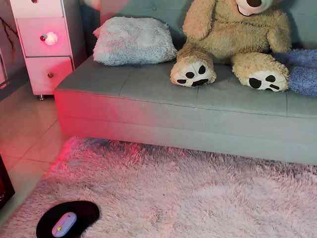 zoeyfox webcam