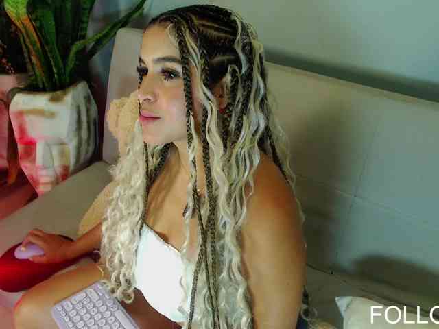 zoeyfox webcam