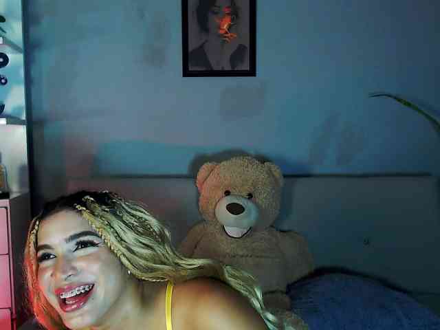 zoeyfox webcam