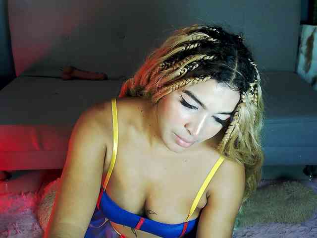 zoeyfox webcam