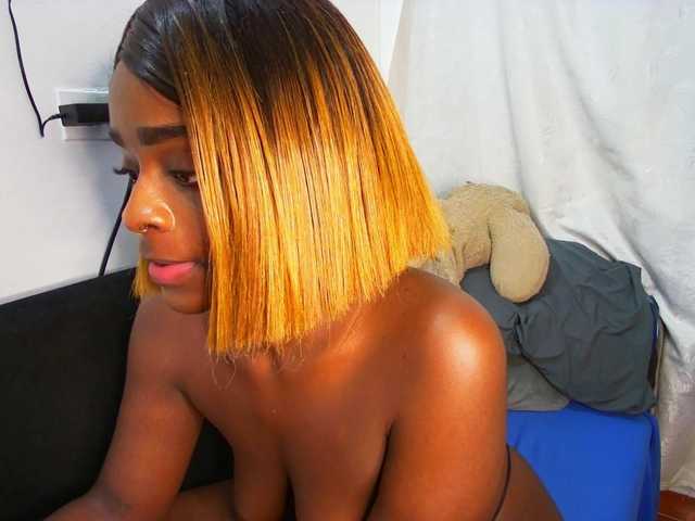 HannahCox19's BongaCams show and profile