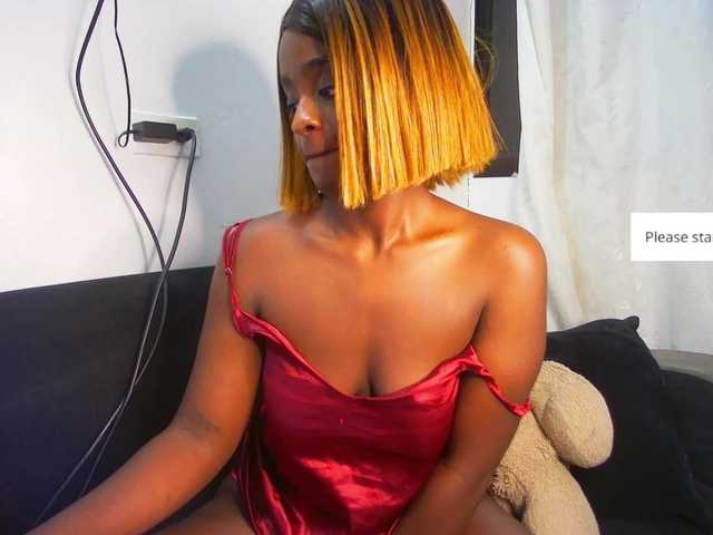 HannahCox19's BongaCams show and profile