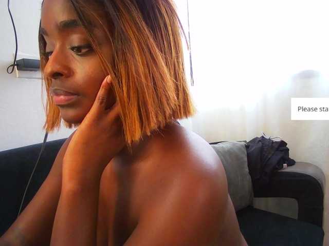 HannahCox19's BongaCams show and profile