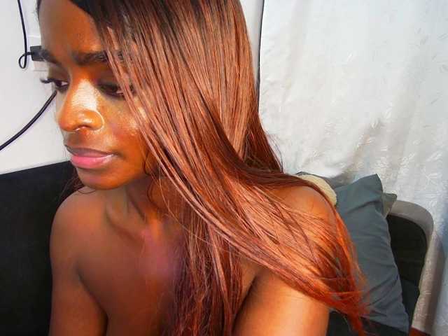 HannahCox19's BongaCams show and profile