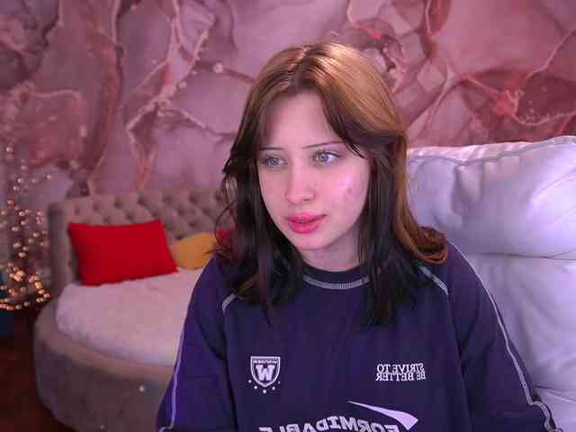 DivaBlack webcam