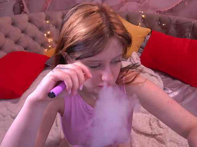 DivaBlack webcam