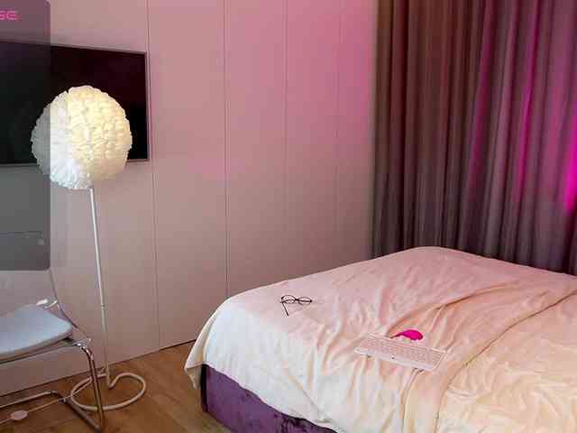 JuliaCarter Live Webcam on BongaCams