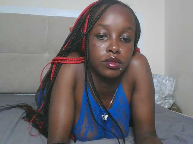 Mamaapussy's BongaCams show and profile