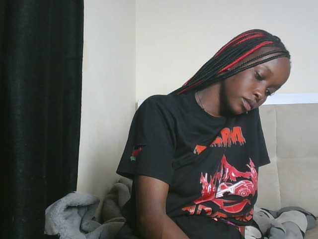 Mamaapussy Live Cam on BongaCams