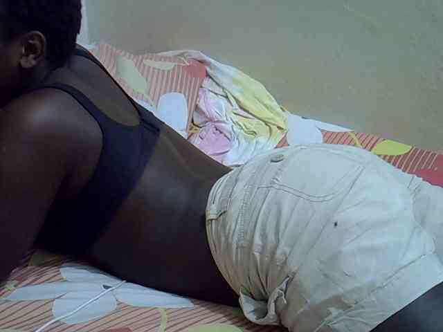 Africanasaucy webcam