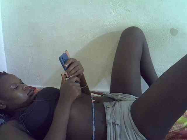 Africanasaucy webcam