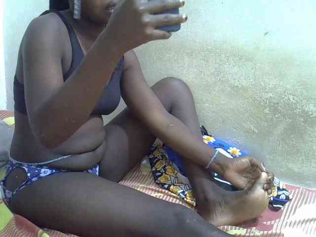 Africanasaucy webcam