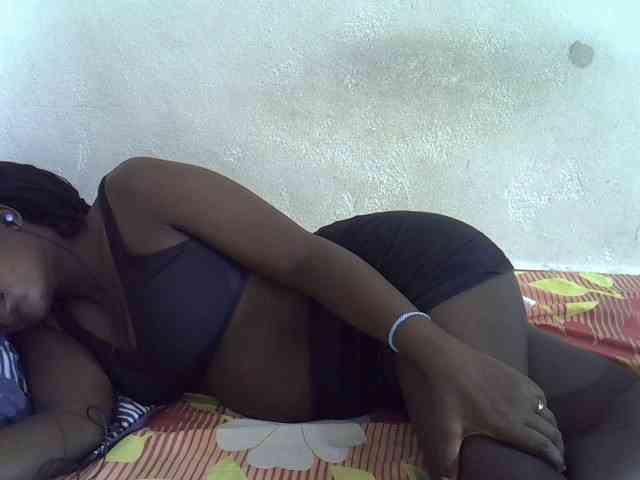 Africanasaucy webcam