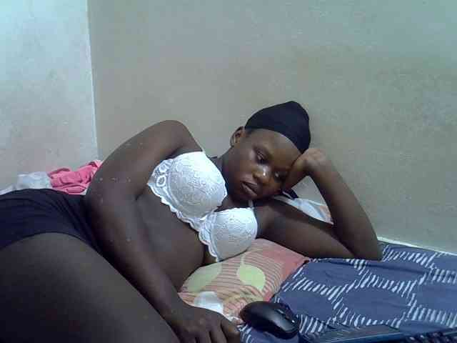 Africanasaucy webcam