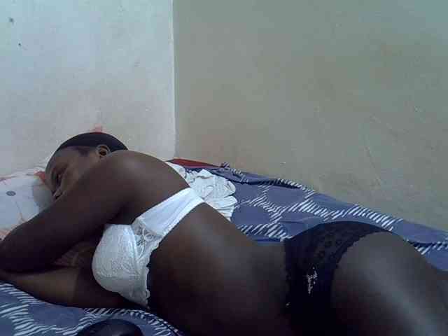 Africanasaucy webcam