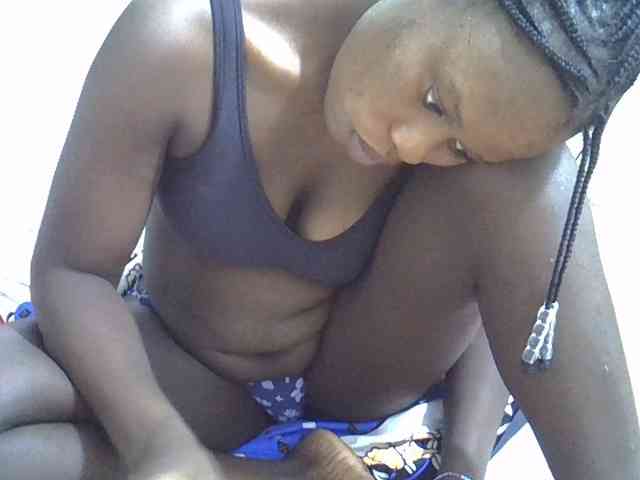 Africanasaucy webcam